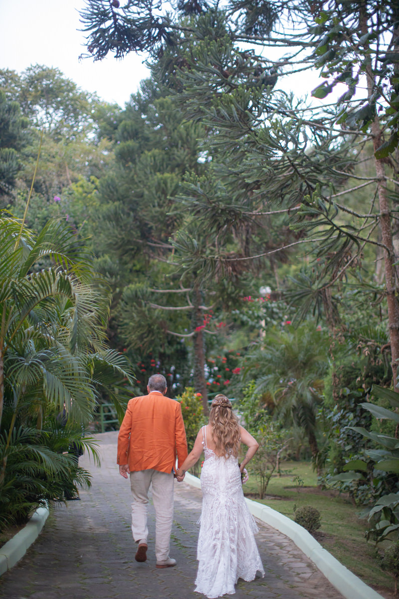 Fabiana e Odair | Casamento boho chic no Bosque Ravena Garden