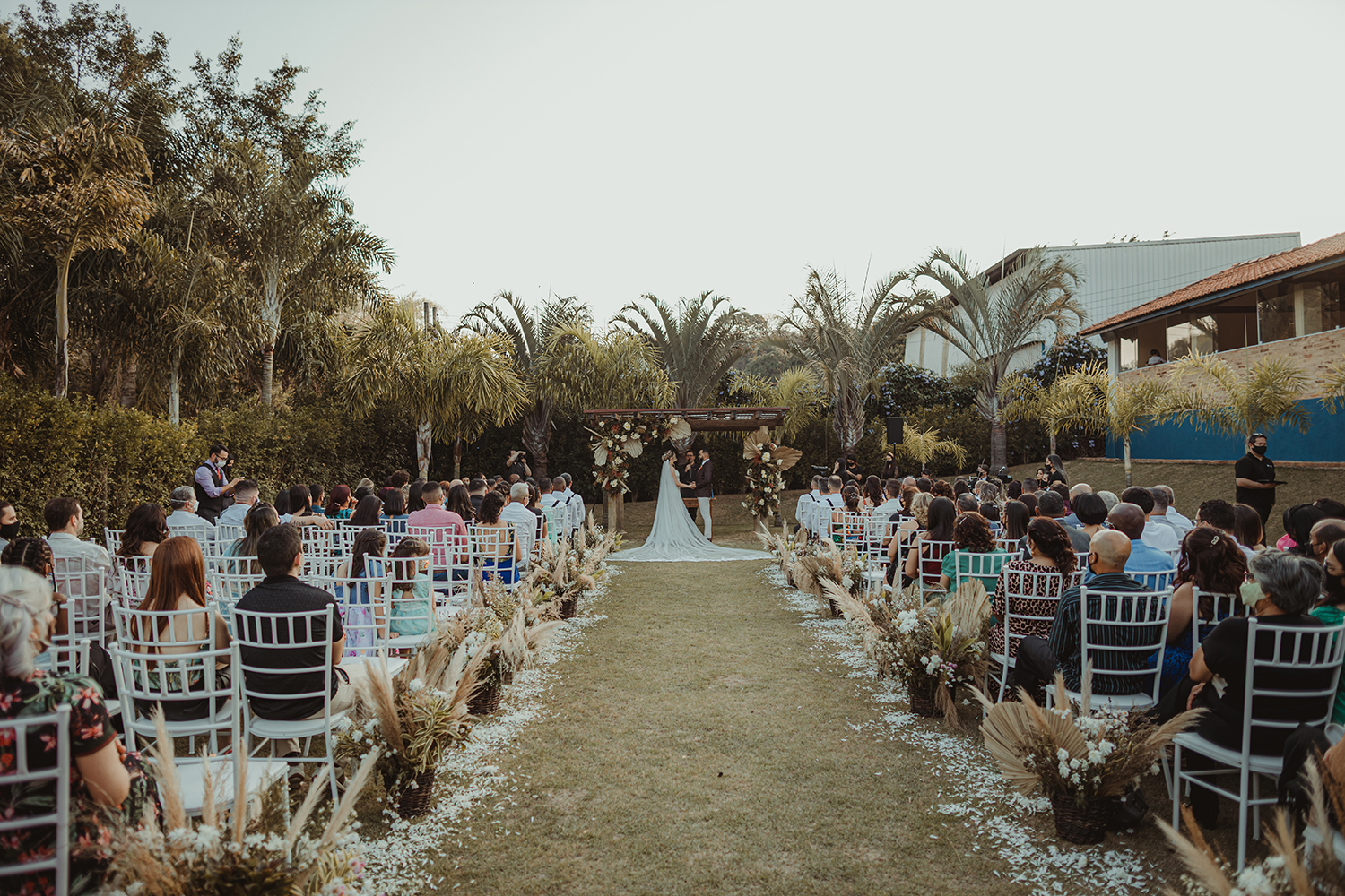 Darfiny e Lucas | Casamento romântico na Vilabella Eventos