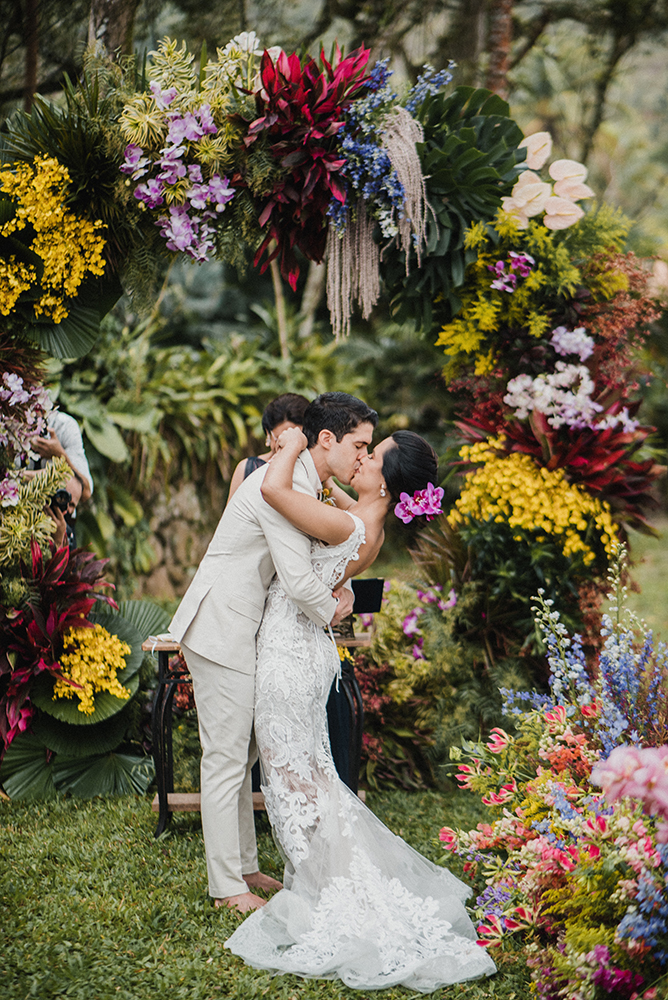 Letícia e Diego | Mini wedding em Maresias