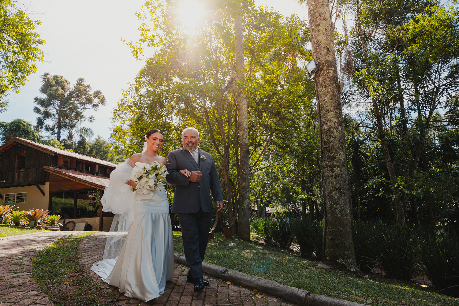 Giulia e André | Casamento leve e cercado de natureza no Rancho Santa Maria