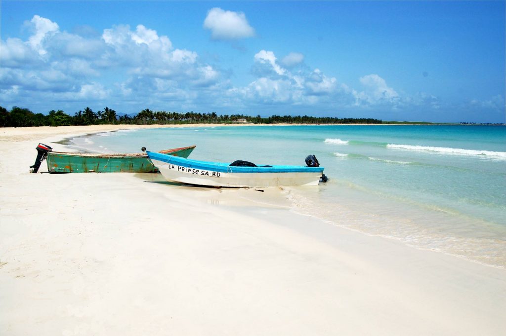 PUNTA CANA 9 Isla-Saona-Beach-lres