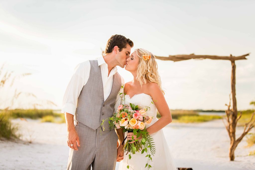 boho beach wedding style inspiration in blue & gold / photo by nikkimaydayphotography.com