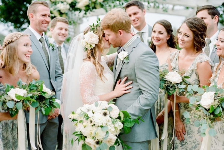Iara e Scott - O amor é simples  Casamento ao ar livre em família