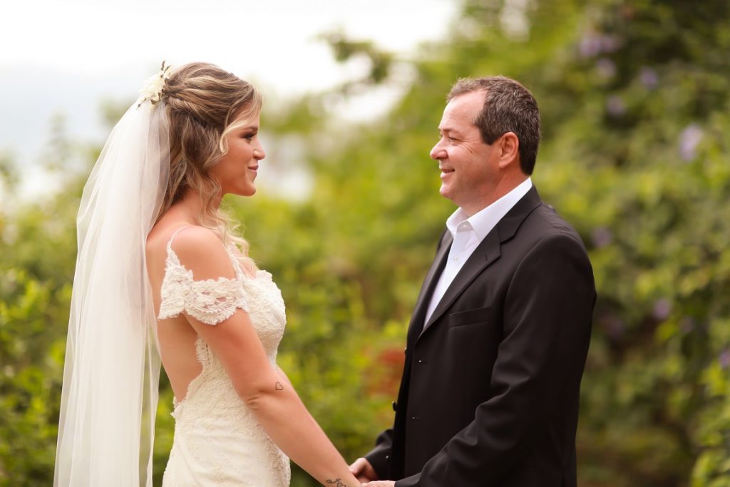 casamento na praia thalita e lindo (40)