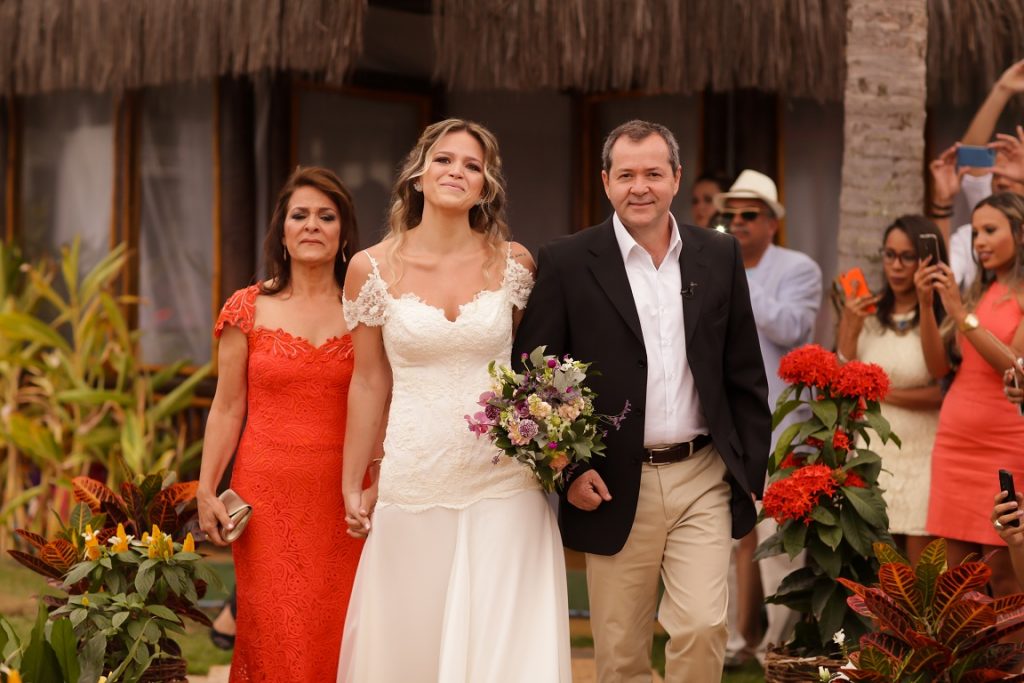 casamento na praia thalita e lindo (77)