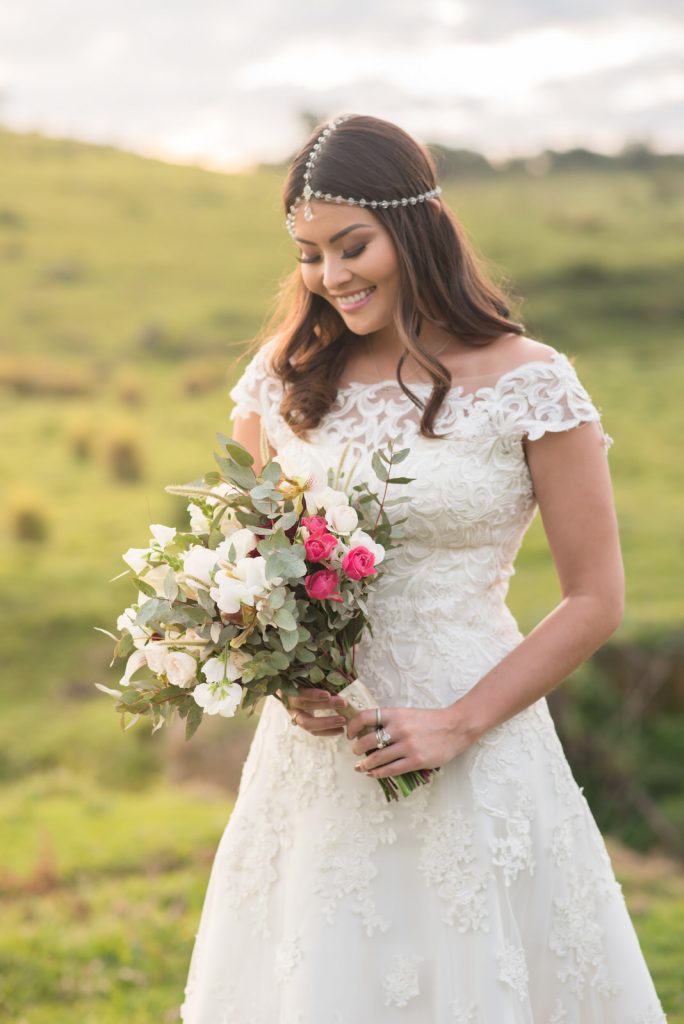 Joyce Kitamura e Victor em casamento na Fazenda Paraíso - Noiva Ansiosa