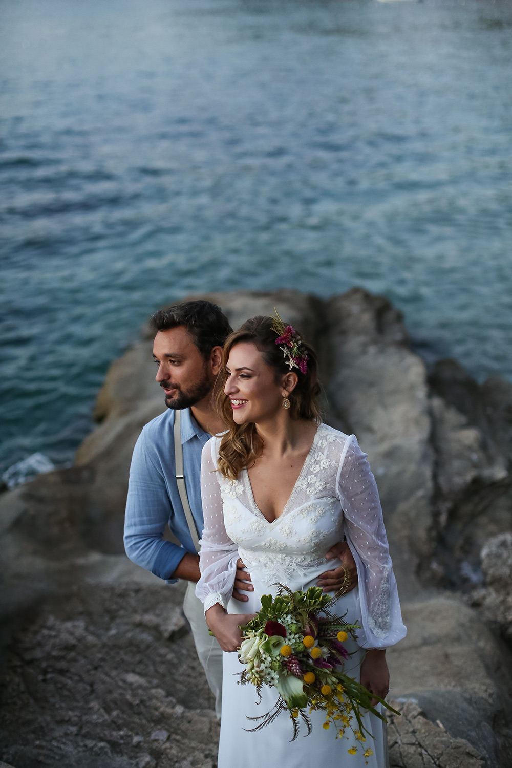 Carol e Rafa Casamento com luz e alegria em Ilhabela