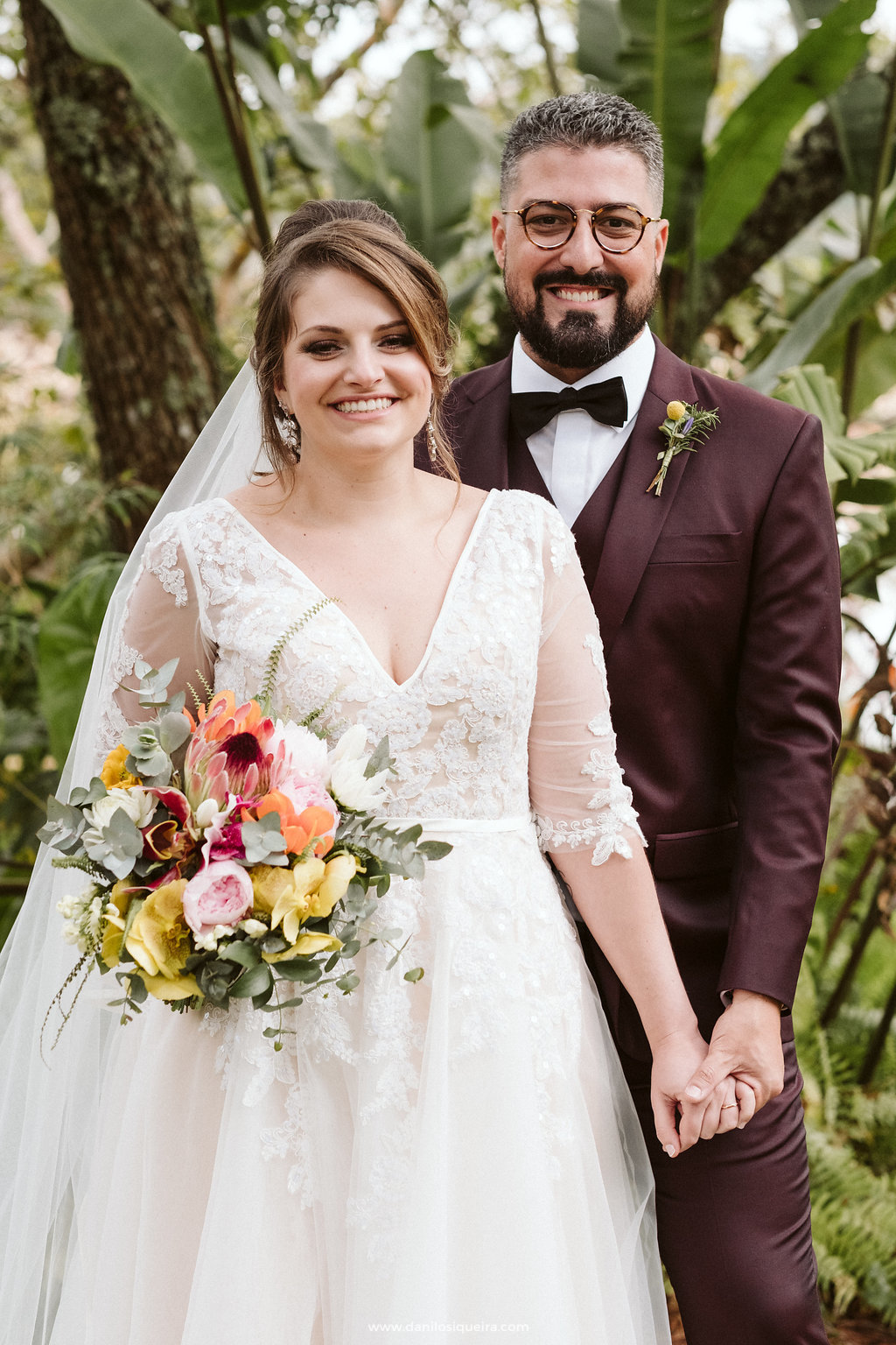 Renata e Fillip | Cores e muito amor para um lindo casamento no campo