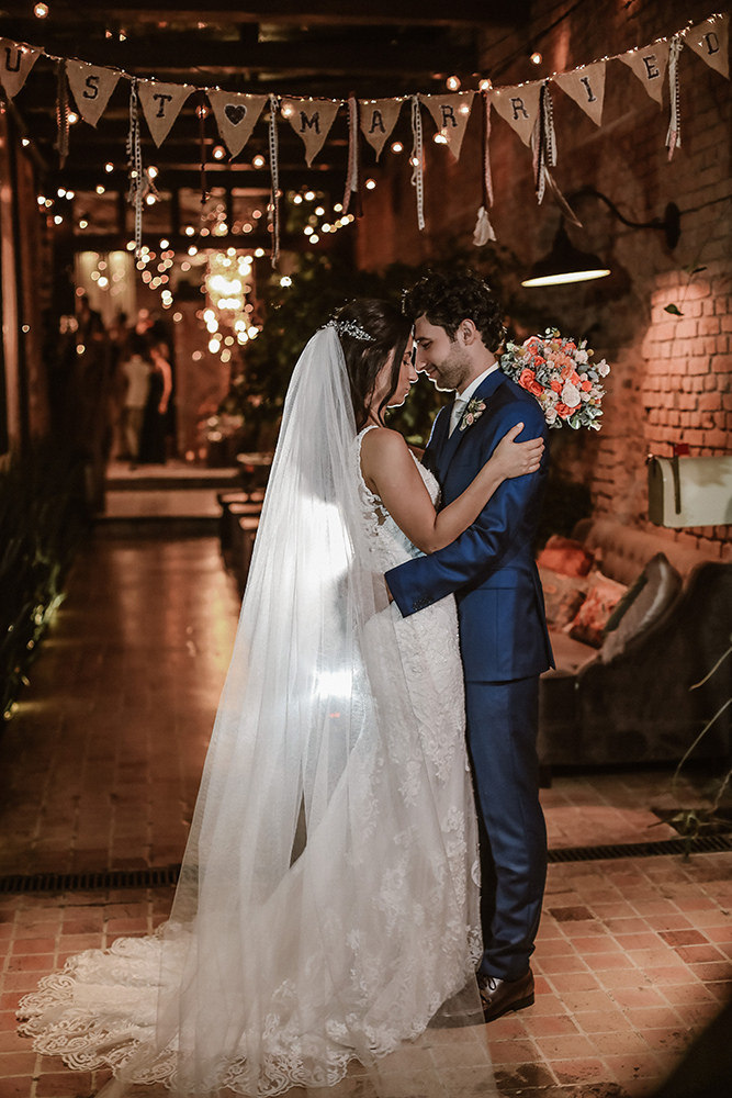 Marcela e Danilo | Celebrando o amor no Celeiro Quintal