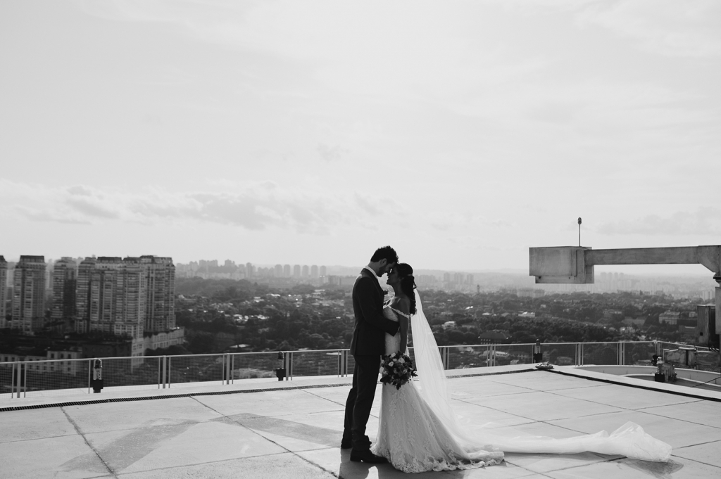 Samila e Gabriel | Casamento urbano e romântico no Trio 19