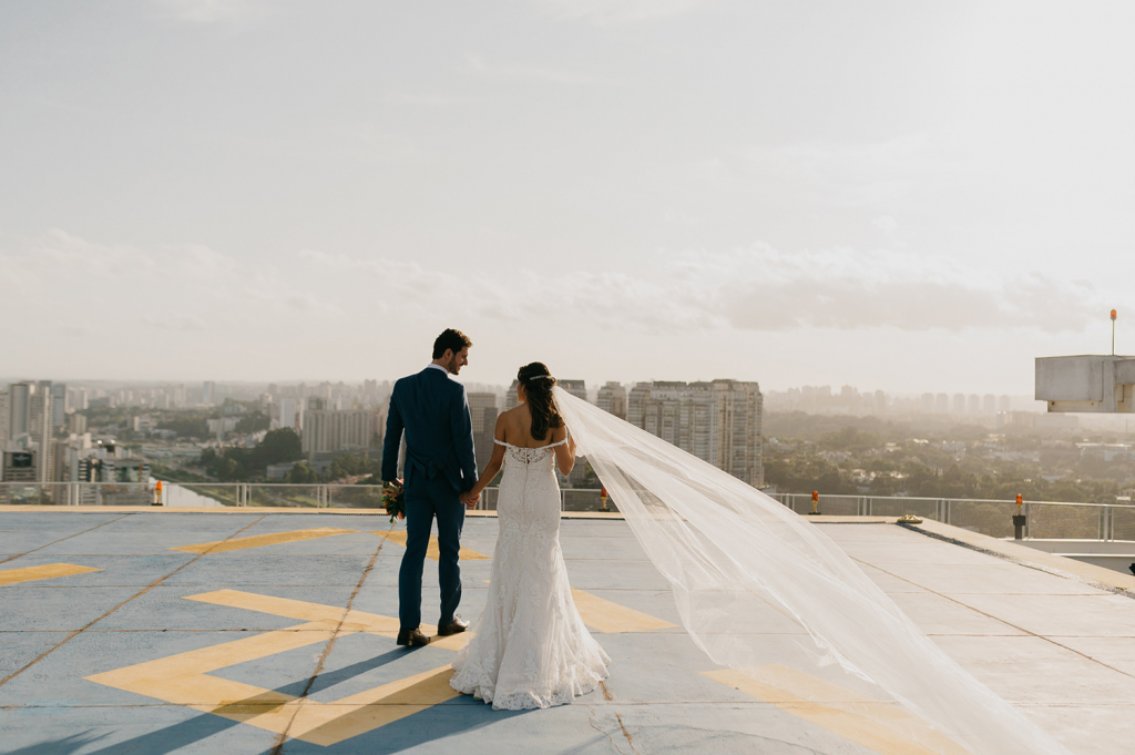 Samila e Gabriel | Casamento urbano e romântico no Trio 19