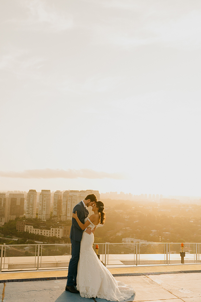 Samila e Gabriel | Casamento urbano e romântico no Trio 19