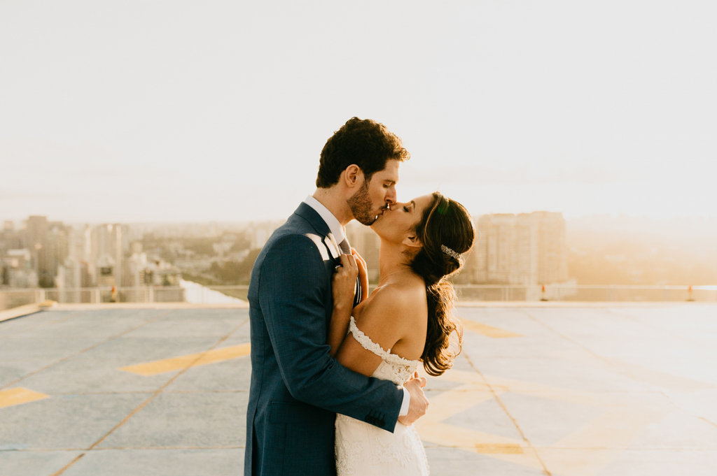 Samila e Gabriel | Casamento urbano e romântico no Trio 19