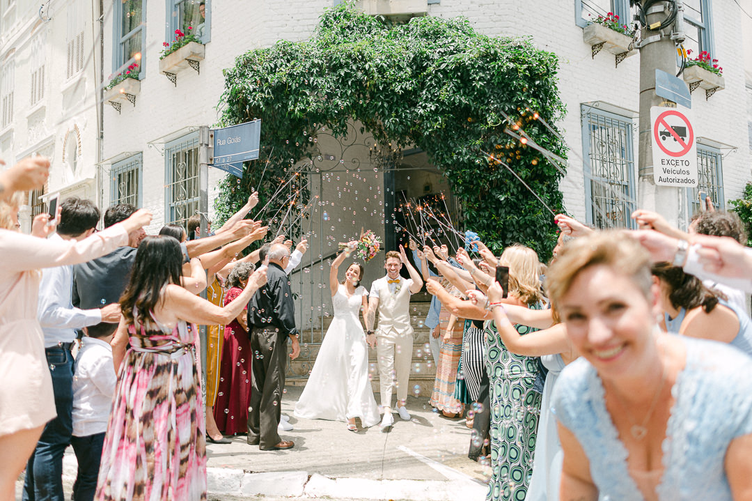 Mini wedding na Casinha Quintal | Casamento encantado de Marina e Luccas