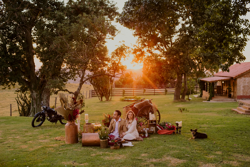 Renata e Mateus Pre wedding na Fazenda Embauva Daniel Okuyama