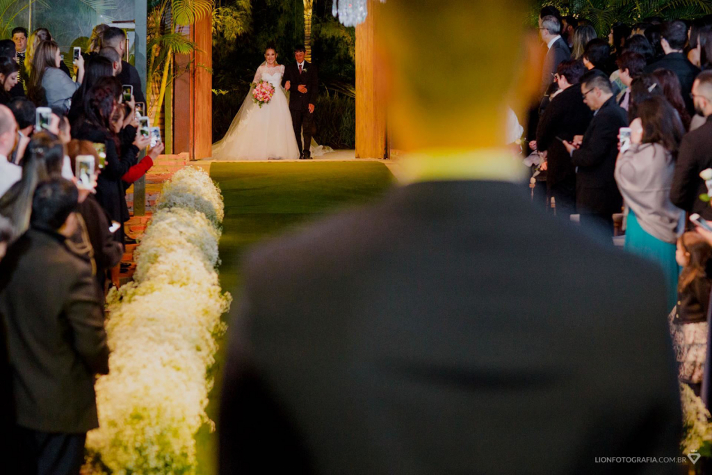 Aline e Guilherme | Casamento clássico com toque oriental