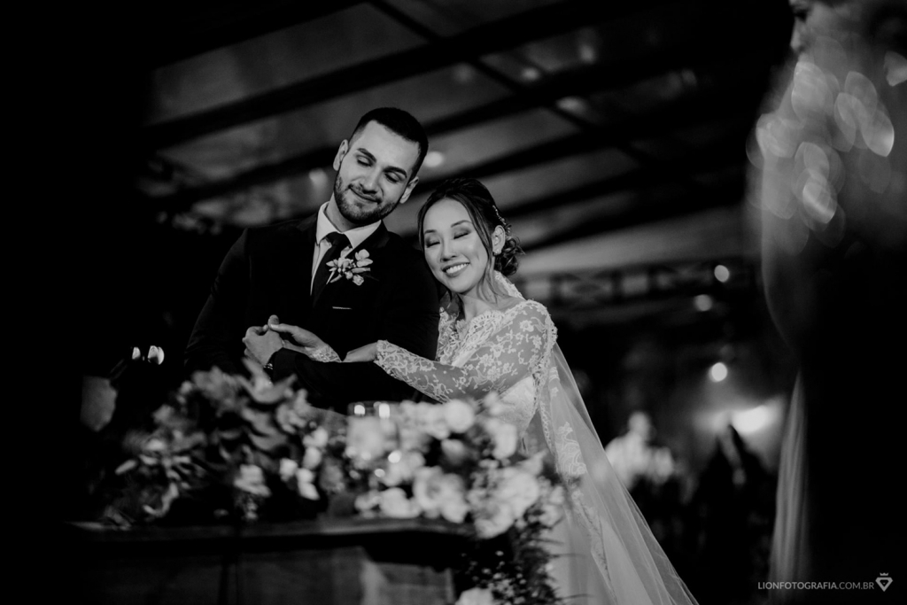 Aline e Guilherme | Casamento clássico com toque oriental