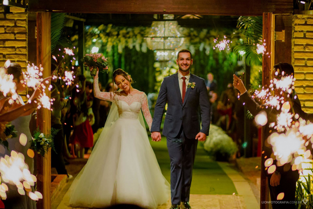 Aline e Guilherme | Casamento clássico com toque oriental