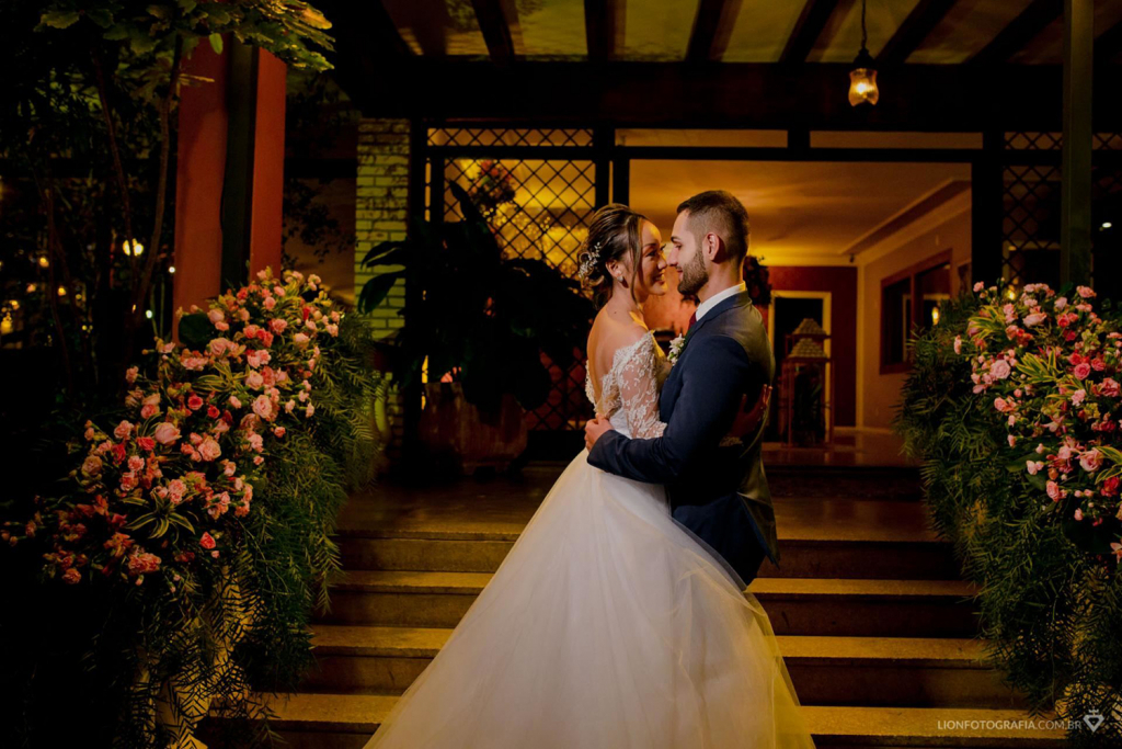 Aline e Guilherme | Casamento clássico com toque oriental