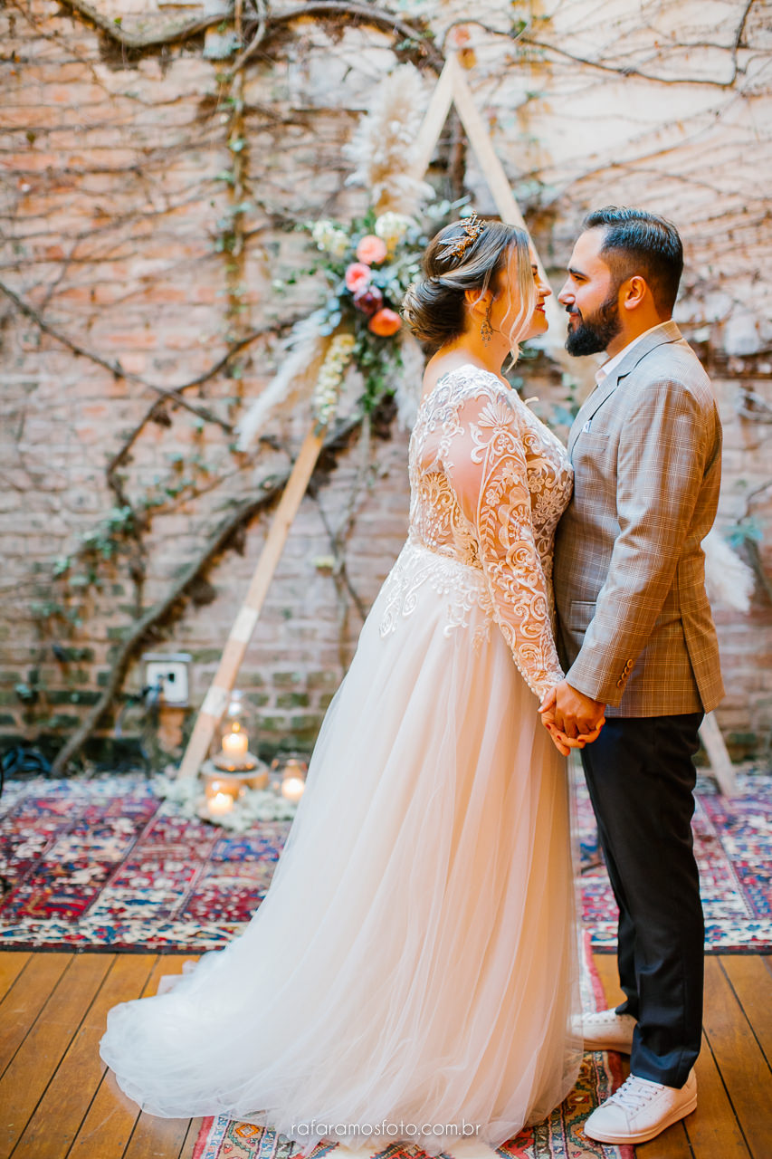 Carla e Tiago | Mini wedding na Casa Quena: amor e autenticidade