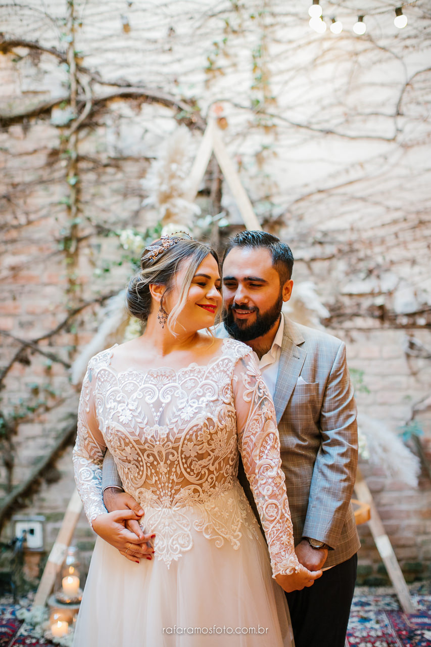 Carla e Tiago | Mini wedding na Casa Quena: amor e autenticidade