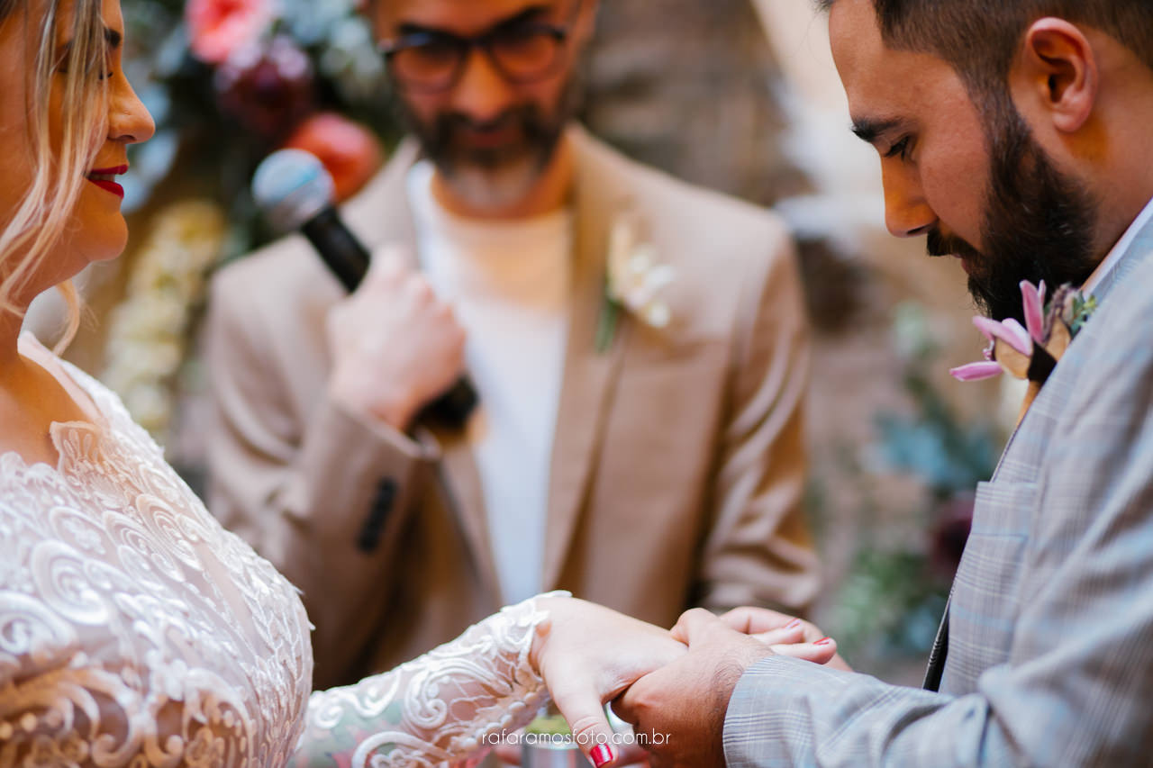 Carla e Tiago | Mini wedding na Casa Quena: amor e autenticidade