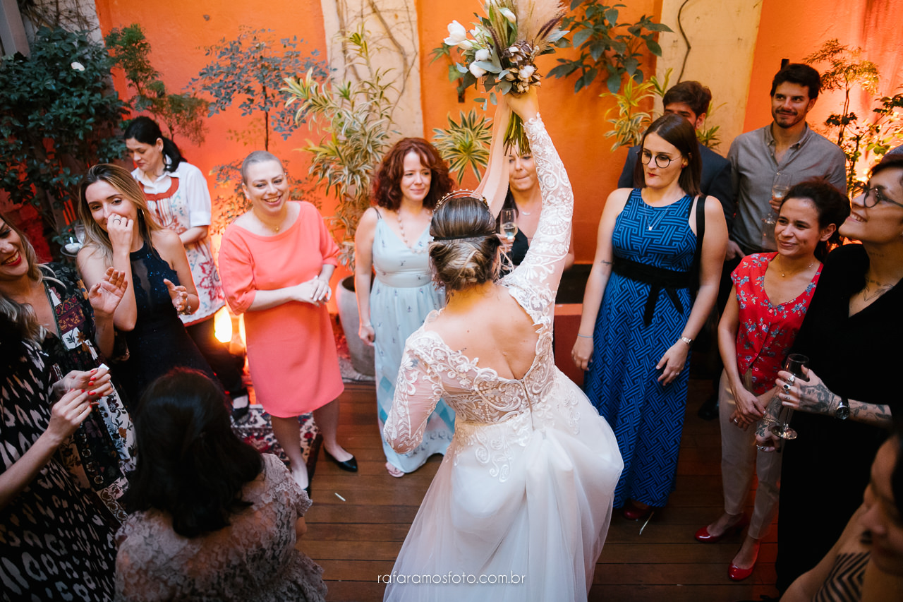 Carla e Tiago | Mini wedding na Casa Quena: amor e autenticidade