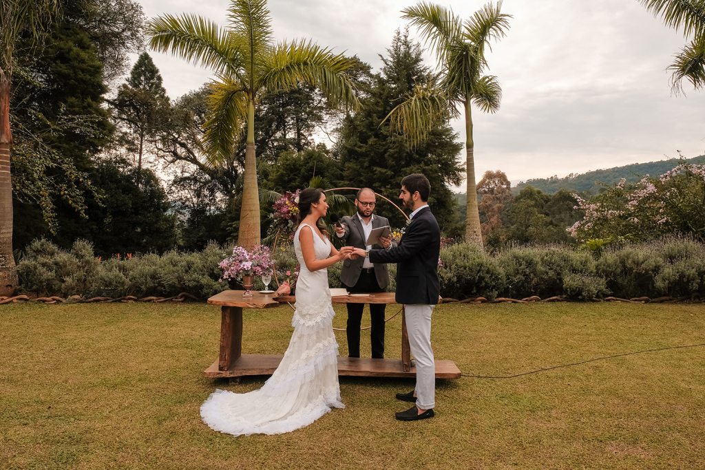 Marina e Gustavo | Casamento a dois na Fazenda Fagundes por Karina Matos Assessoria