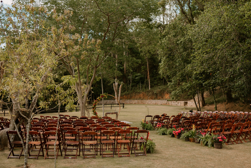 Marina e Murylo | Casamento romântico ao ar livre, por Seiva Fotografia