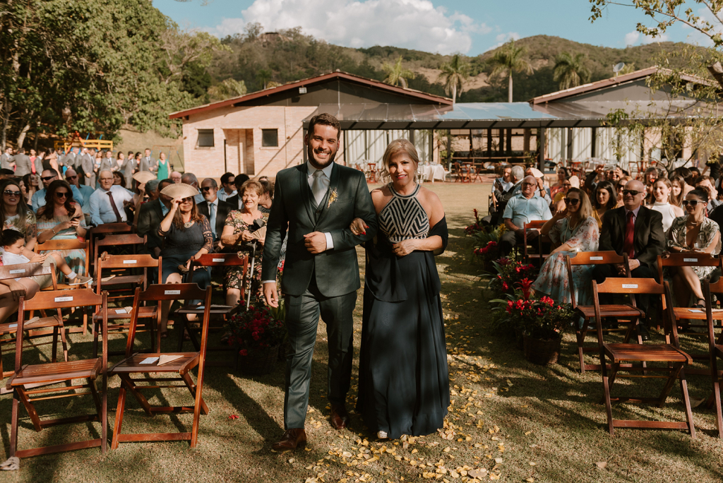 Marina e Murylo | Casamento romântico ao ar livre, por Seiva Fotografia