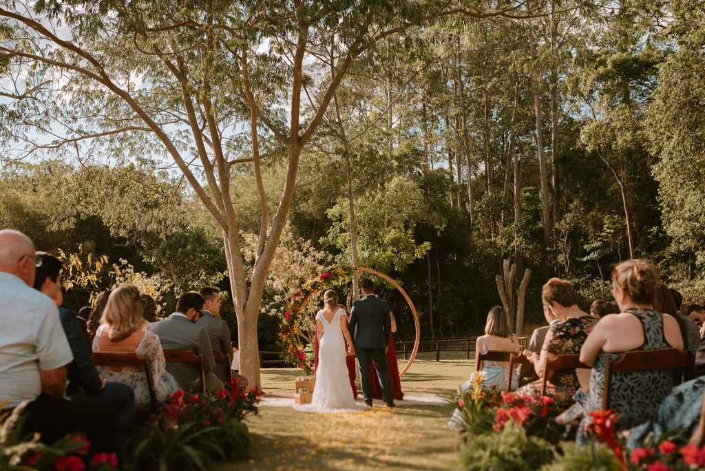 Marina e Murylo | Casamento romântico ao ar livre, por Seiva Fotografia