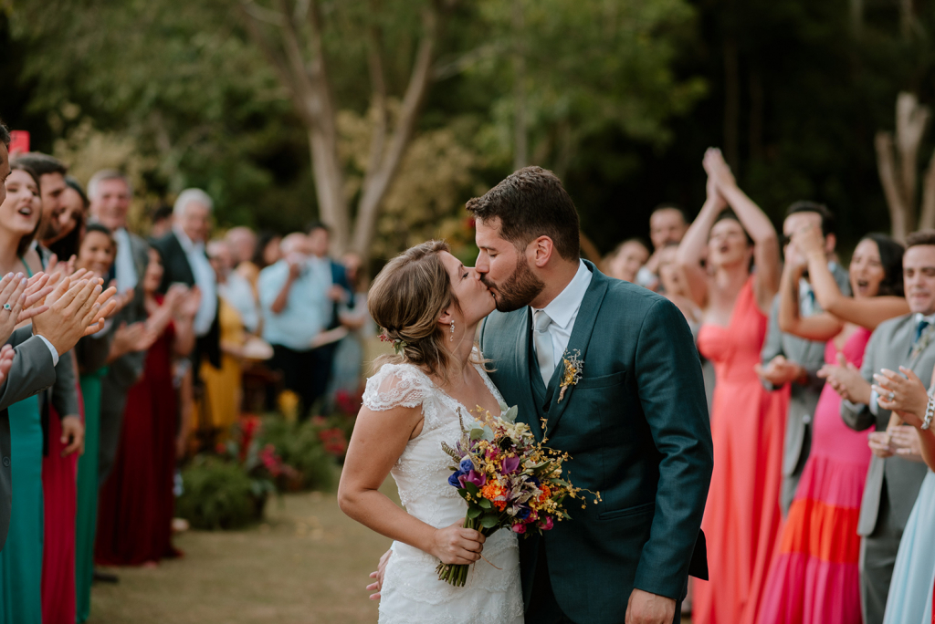 Marina e Murylo | Casamento romântico ao ar livre, por Seiva Fotografia