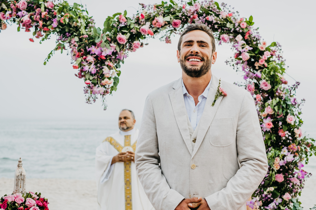 Bianca e Gabriel | Praia, sol, amor e mar: casamento em Maresias