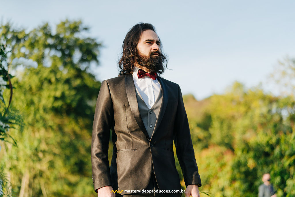 Becky e Regis | Casamento de conto de fadas na Fazenda Dona Inês com decoração Flor Brasileira