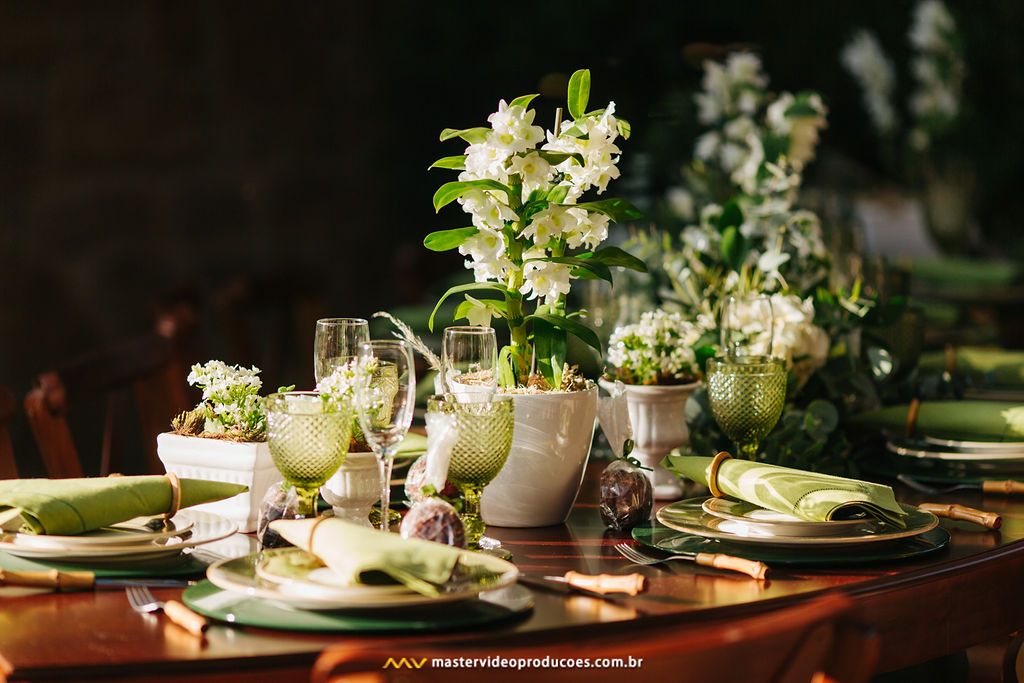 Becky e Regis | Casamento de conto de fadas na Fazenda Dona Inês com decoração Flor Brasileira