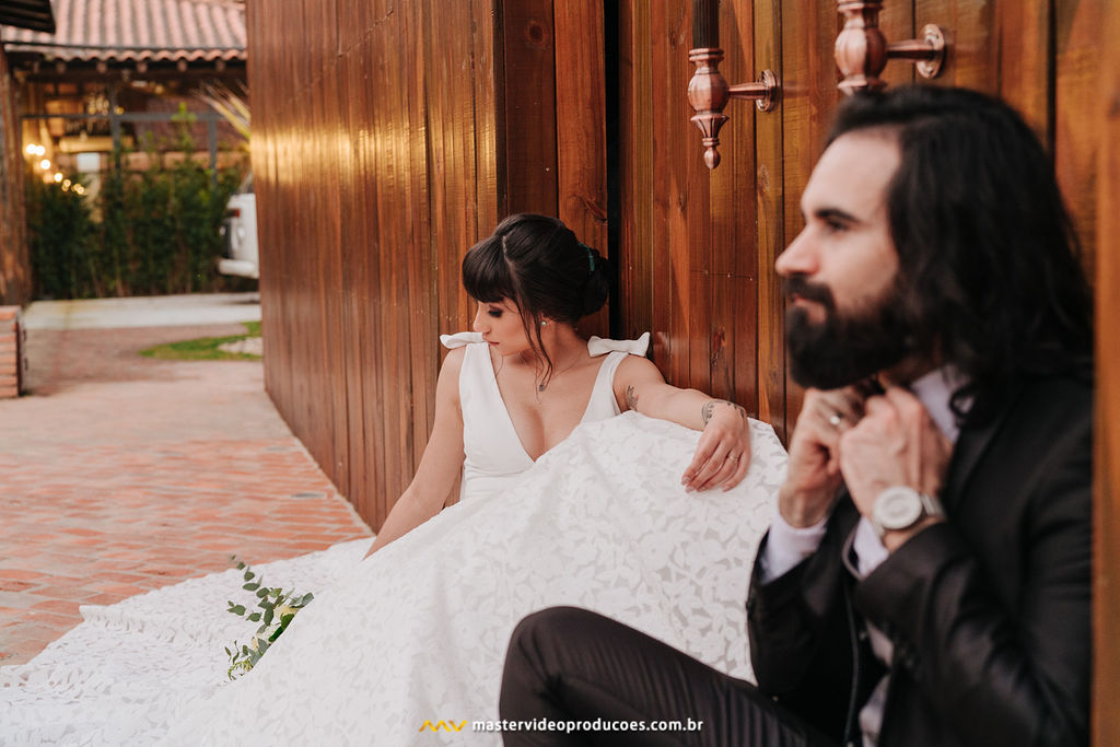 Becky e Regis | Casamento de conto de fadas na Fazenda Dona Inês com decoração Flor Brasileira