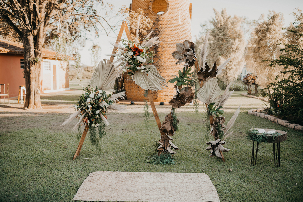 Editorial US | Casamento a dois na fazenda com decoração da Flor Brasileira