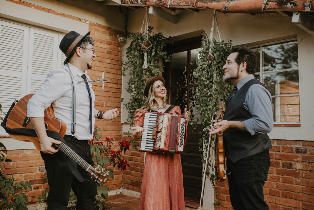 Editorial US | Casamento a dois na fazenda com decoração da Flor Brasileira