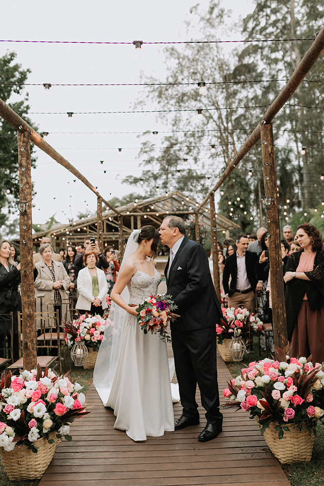 Priscila e Fábio | Casamento no Vila dos Eucaliptos: amor e inverno