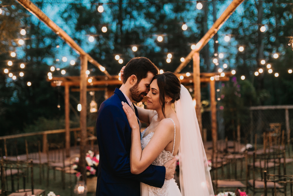 Priscila e Fábio | Casamento no Vila dos Eucaliptos: amor e inverno