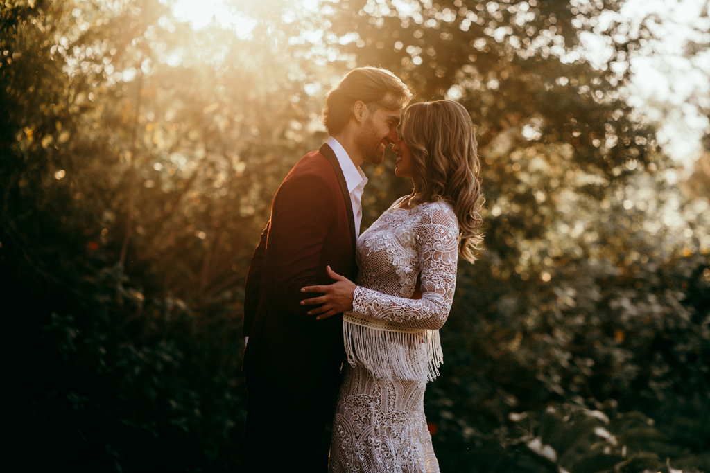 Amanda e Bruno | Elopement wedding boho ao ar livre com decoração de Emmanuel Nogueira