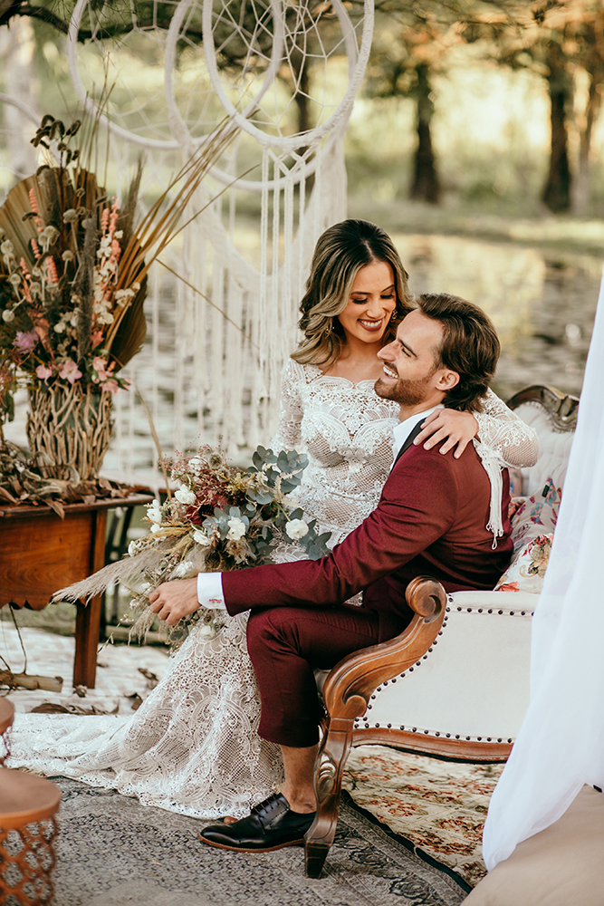 Amanda e Bruno | Elopement wedding boho ao ar livre com decoração de Emmanuel Nogueira