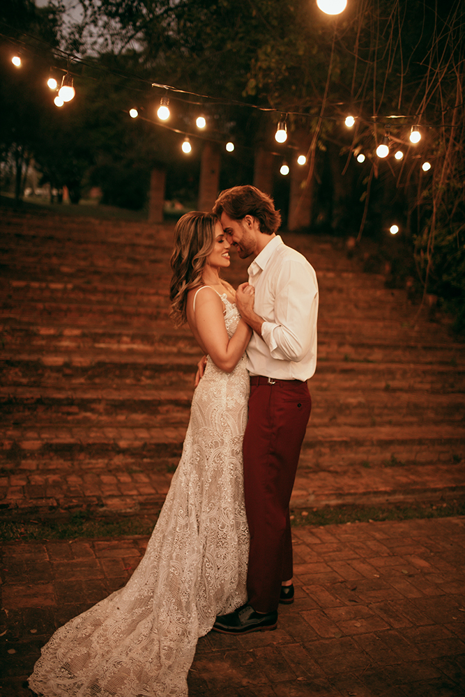 Amanda e Bruno | Elopement wedding boho ao ar livre com decoração de Emmanuel Nogueira