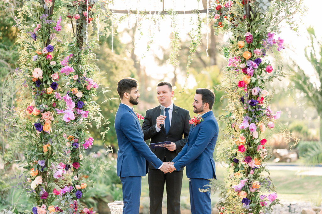 Lindsay e Wesler | Casamento colorido na Fazenda Dona Inês