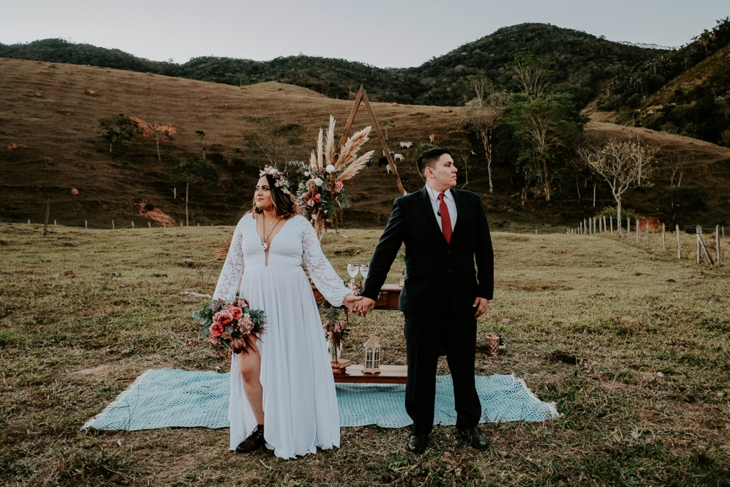 Julia e Afonso | Celebrando em par: casamento na fazenda