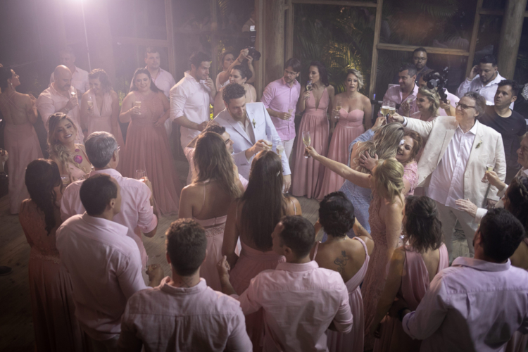 Noelle e Rodrigo | Casamento pé na areia em Ilhabela