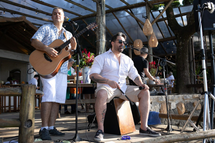 Noelle e Rodrigo | Casamento pé na areia em Ilhabela