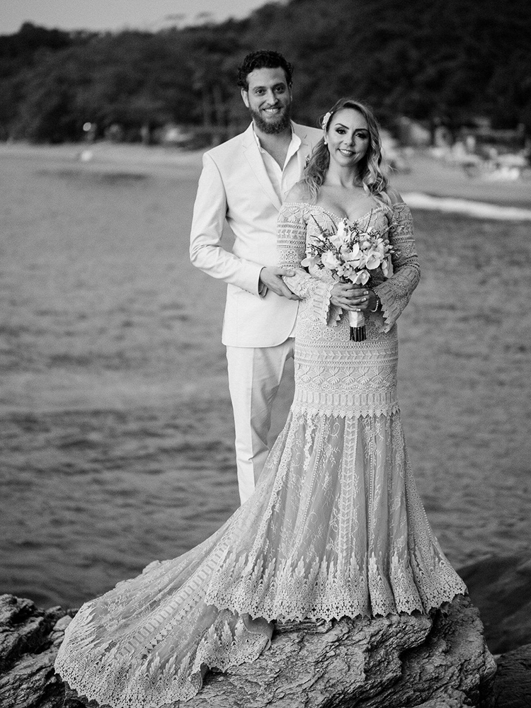 Noelle e Rodrigo | Casamento pé na areia em Ilhabela