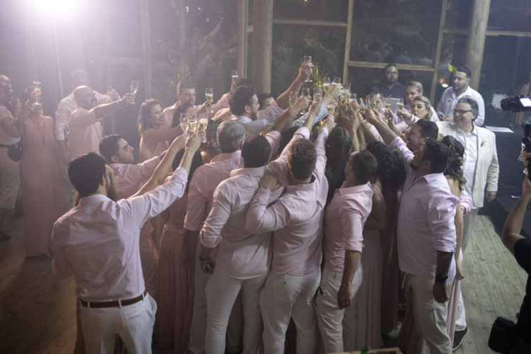 Noelle e Rodrigo | Casamento pé na areia em Ilhabela