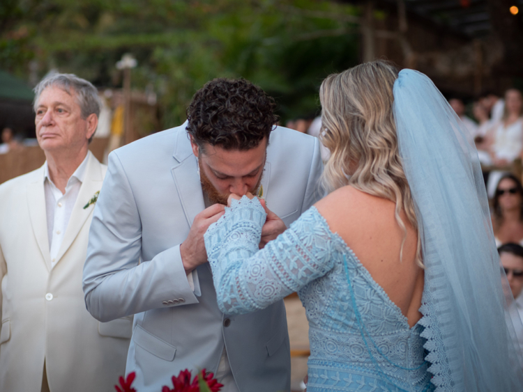 Noelle e Rodrigo | Casamento pé na areia em Ilhabela